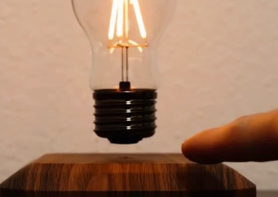 悬浮的灯泡，它是什么原理呢？ “物理实验 “磁悬浮 “