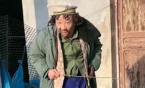 搞笑视频-“守村人 “百变生哥