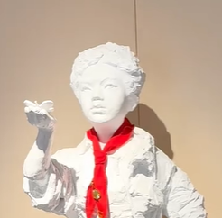 英雄-小萝卜头