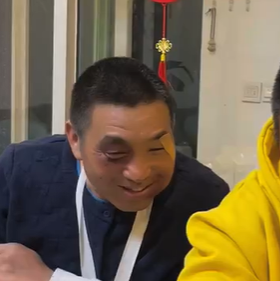 搞笑打麻将01