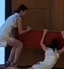 搞笑一刻