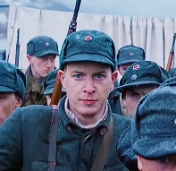 士兵雪地作战震撼《血战纳尔维克》片段