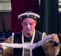 戏曲武丑绝技“矮子步”